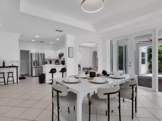 4-bedroom home for rent in Miami - 15270 SW 115th Ter - MondialRealty