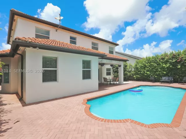 4-bedroom home for rent in Miami - 15270 SW 115th Ter - MondialRealty