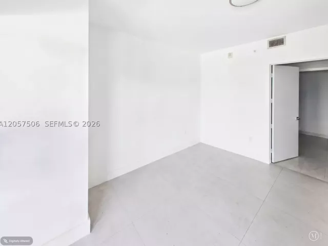 1-bedroom condo for sale in Miami - 488 NE 18th St 203 - MondialRealty