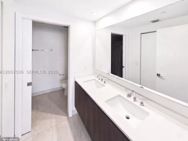 1-bedroom condo for sale in Miami - 488 NE 18th St 203 - MondialRealty