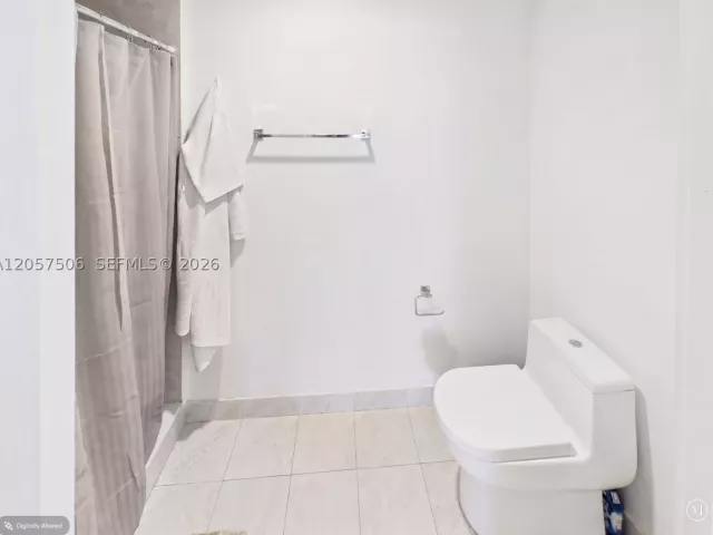 1-bedroom condo for sale in Miami - 488 NE 18th St 203 - MondialRealty