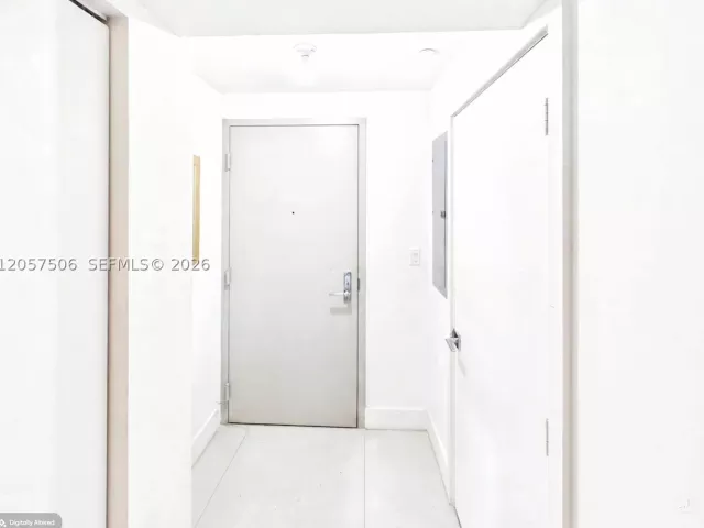 1-bedroom condo for sale in Miami - 488 NE 18th St 203 - MondialRealty