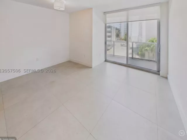 1-bedroom condo for sale in Miami - 488 NE 18th St 203 - MondialRealty