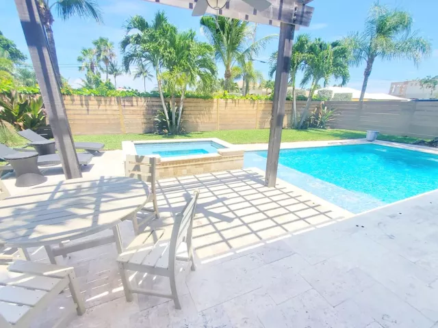 2-bedroom home for rent in Delray Beach - 922 Turner Road - MondialRealty