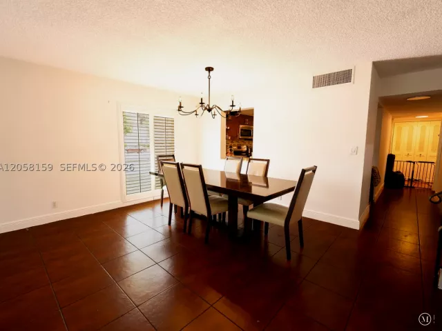 3-bedroom home for rent in Hallandale Beach - 2200 NE 7th St - MondialRealty