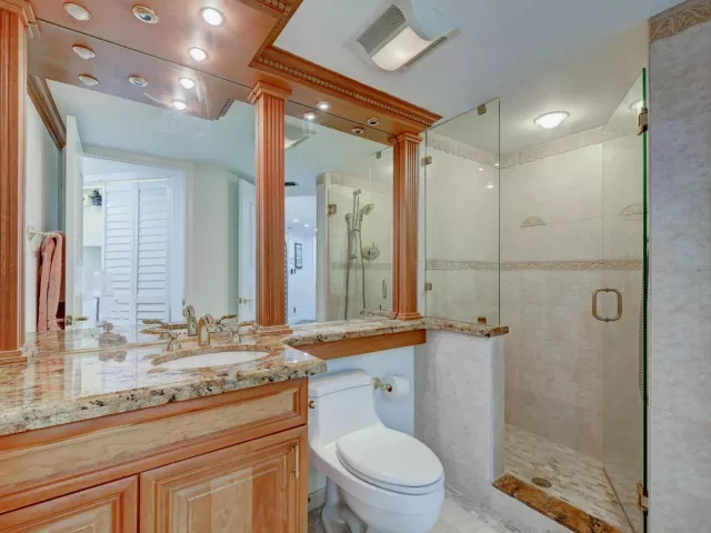 3-bedroom condo for sale in Hallandale Beach - 300 Three Islands Boulevard 101 - MondialRealty