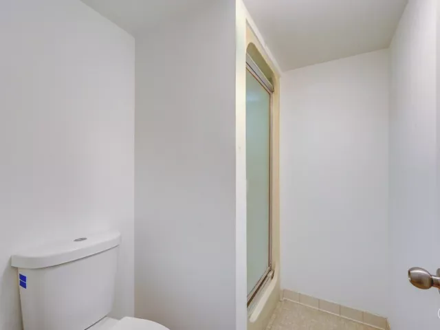 3-bedroom condo for sale in Hallandale Beach - 300 Three Islands Boulevard 101 - MondialRealty