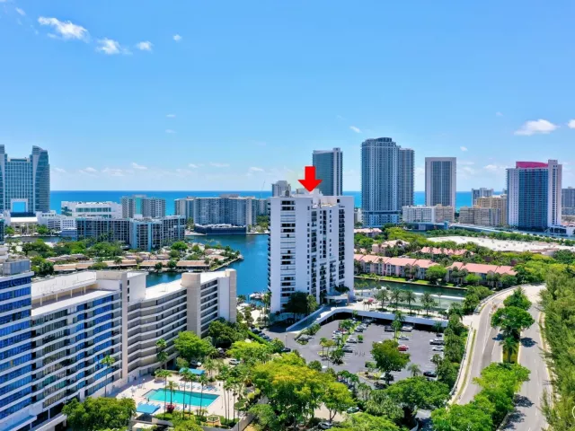 3-bedroom condo for sale in Hallandale Beach - 300 Three Islands Boulevard 101 - MondialRealty