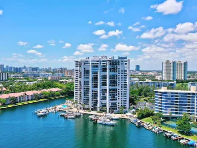 3-bedroom condo for sale in Hallandale Beach - 300 Three Islands Boulevard 101 - MondialRealty