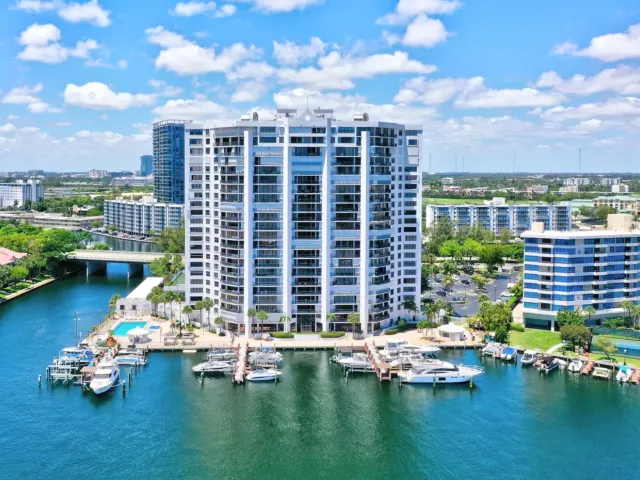 3-bedroom condo for sale in Hallandale Beach - 300 Three Islands Boulevard 101 - MondialRealty
