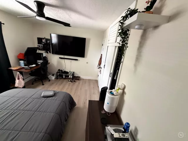 5-bedroom home for sale in West Palm Beach - 912 MONTEGO Drive - MondialRealty