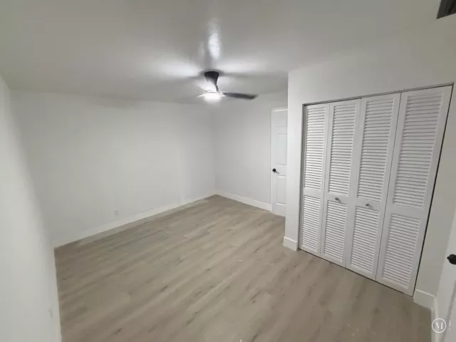 5-bedroom home for sale in West Palm Beach - 912 MONTEGO Drive - MondialRealty