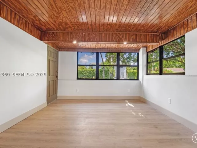 3-bedroom home for sale in Miami - 450 NW 140th St - MondialRealty