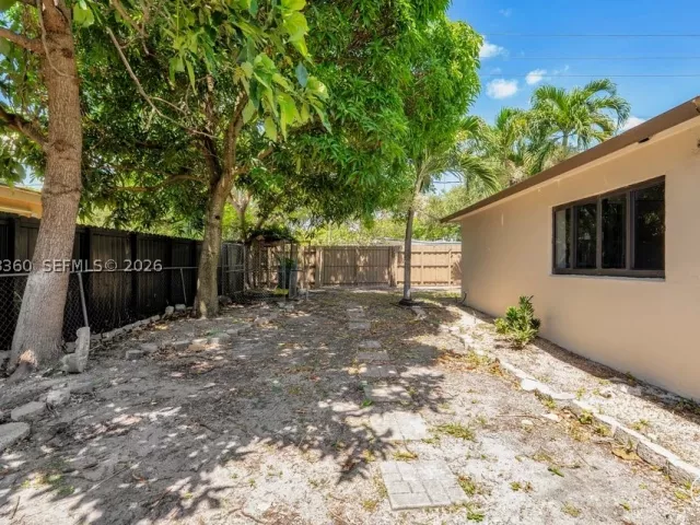 3-bedroom home for sale in Miami - 450 NW 140th St - MondialRealty