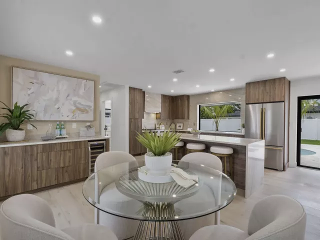 3-bedroom home for sale in Fort Lauderdale - 6011 NE 19th Avenue - MondialRealty
