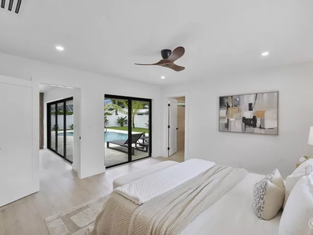 3-bedroom home for sale in Fort Lauderdale - 6011 NE 19th Avenue - MondialRealty