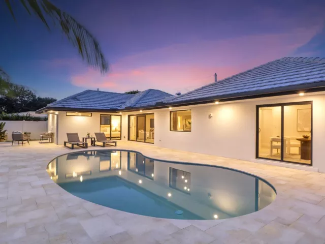 3-bedroom home for sale in Fort Lauderdale - 6011 NE 19th Avenue - MondialRealty