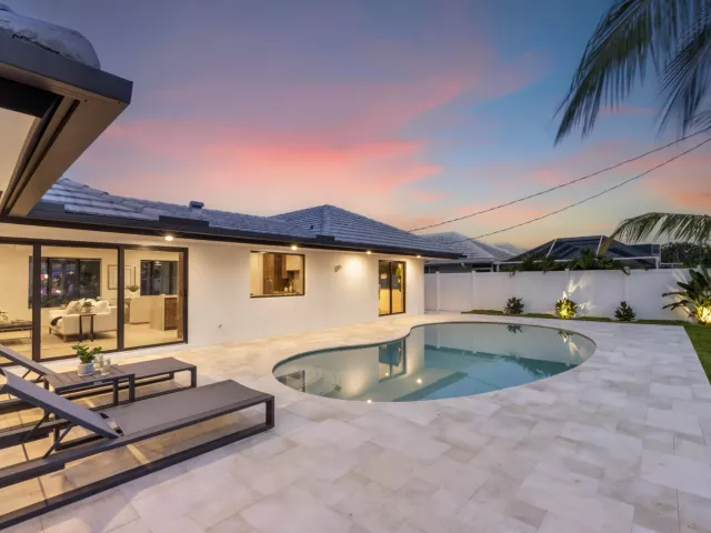 3-bedroom home for sale in Fort Lauderdale - 6011 NE 19th Avenue - MondialRealty