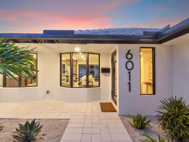 3-bedroom home for sale in Fort Lauderdale - 6011 NE 19th Avenue - MondialRealty