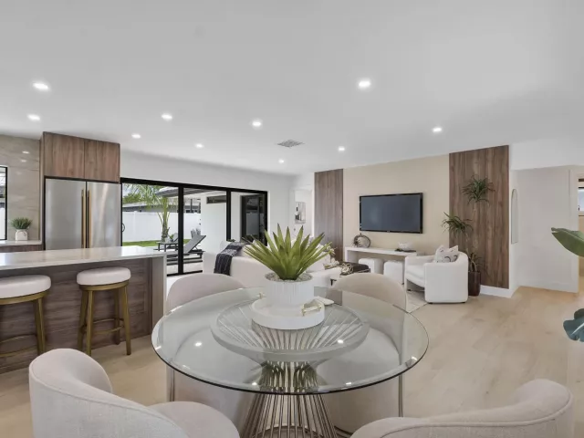 3-bedroom home for sale in Fort Lauderdale - 6011 NE 19th Avenue - MondialRealty