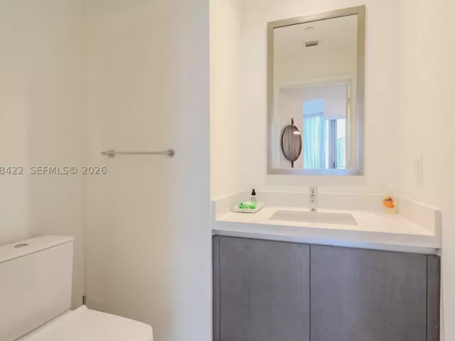 1-bedroom condo for rent in Miami - 851 NE 1st Ave 1802 - MondialRealty