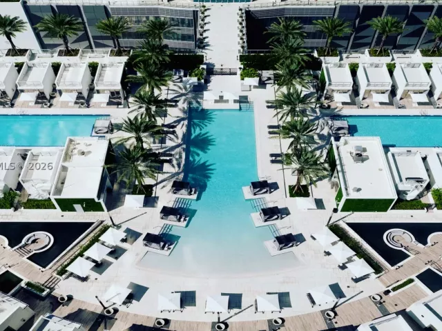 1-bedroom condo for rent in Miami - 851 NE 1st Ave 1802 - MondialRealty