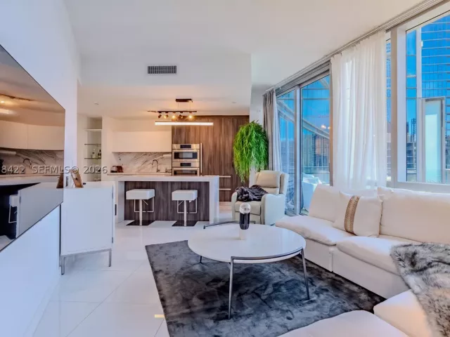 1-bedroom condo for rent in Miami - 851 NE 1st Ave 1802 - MondialRealty