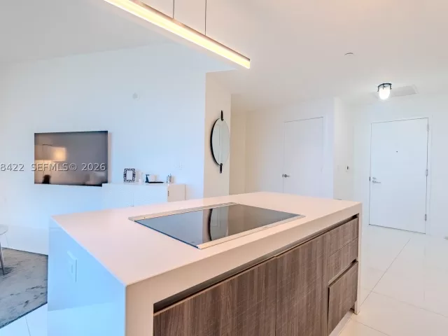 1-bedroom condo for rent in Miami - 851 NE 1st Ave 1802 - MondialRealty