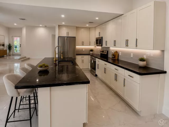 3-bedroom home for sale in Boca Raton - 10688 San Bernardino Way - MondialRealty
