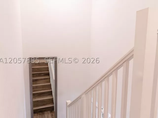 3-bedroom home for sale in Miami - 13636 SW 157th Ct - MondialRealty