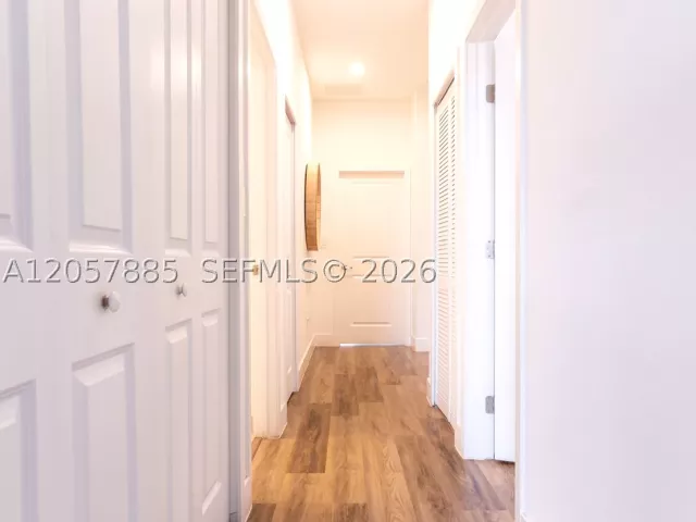 3-bedroom home for sale in Miami - 13636 SW 157th Ct - MondialRealty