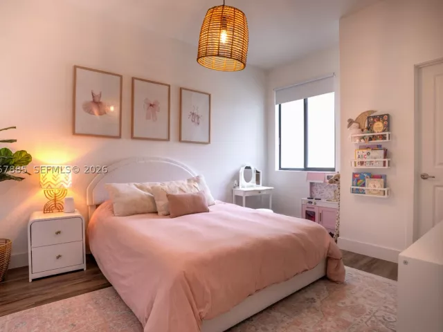 3-bedroom home for sale in Miami - 13636 SW 157th Ct - MondialRealty