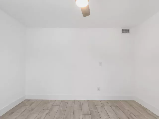 3-bedroom home for sale in Boca Raton - 218 GLOUCHESTER Street - MondialRealty