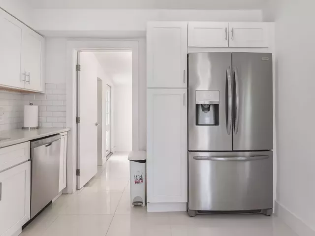 3-bedroom home for sale in Boca Raton - 218 GLOUCHESTER Street - MondialRealty