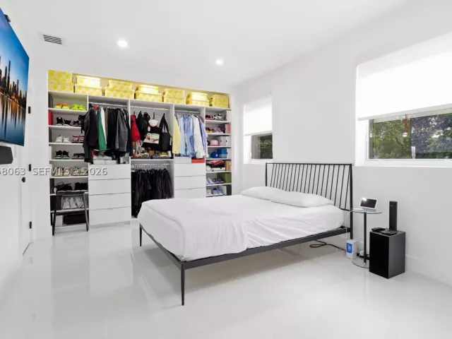 3-bedroom home for sale in Miami - 1909 NW 62nd St - MondialRealty