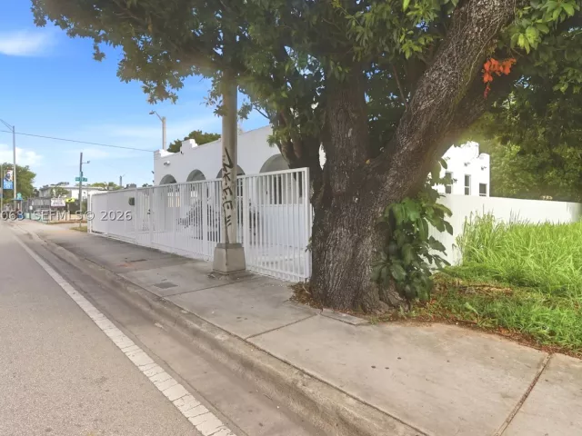 3-bedroom home for sale in Miami - 1909 NW 62nd St - MondialRealty