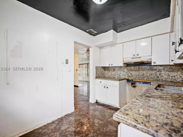 3-bedroom home for sale in Miami Gardens - 5001 NW 179th Ter - MondialRealty
