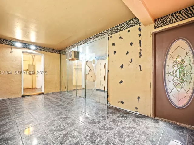 3-bedroom home for sale in Miami Gardens - 5001 NW 179th Ter - MondialRealty