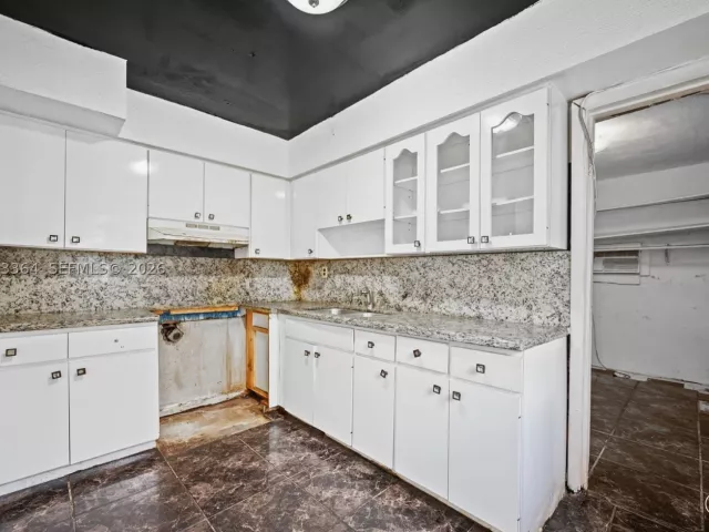 3-bedroom home for sale in Miami Gardens - 5001 NW 179th Ter - MondialRealty
