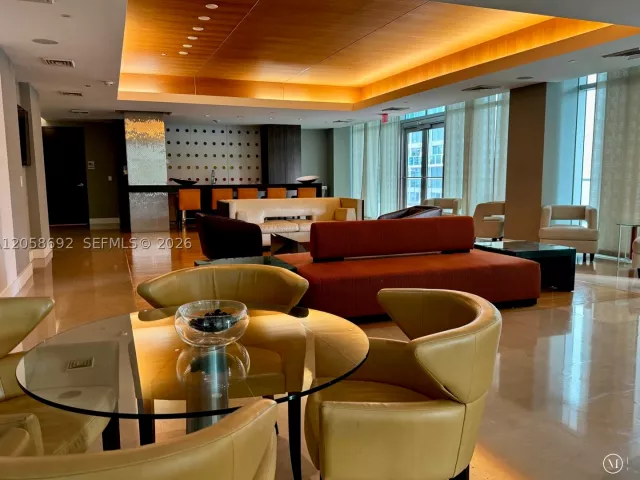 2-bedroom condo for sale in Miami - 500 Brickell Ave 1407 - MondialRealty