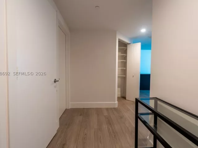 2-bedroom condo for sale in Miami - 500 Brickell Ave 1407 - MondialRealty