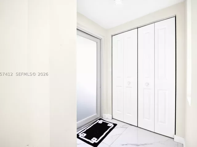 3-bedroom home for rent in Hollywood - 5715 Jackson St - MondialRealty
