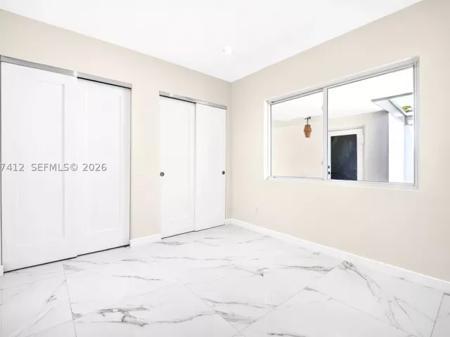 3-bedroom home for rent in Hollywood - 5715 Jackson St - MondialRealty