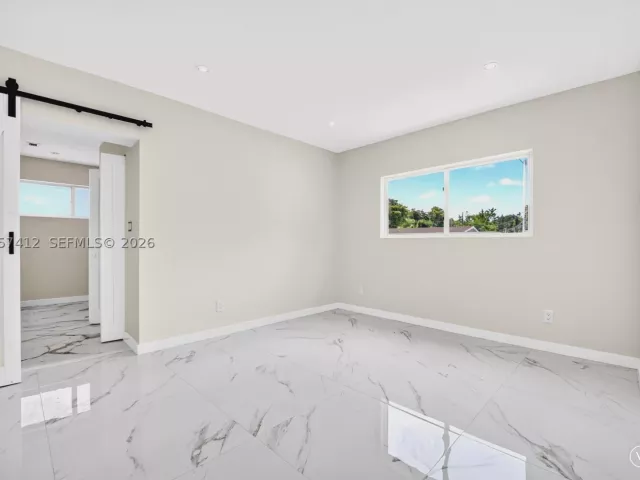 3-bedroom home for rent in Hollywood - 5715 Jackson St - MondialRealty