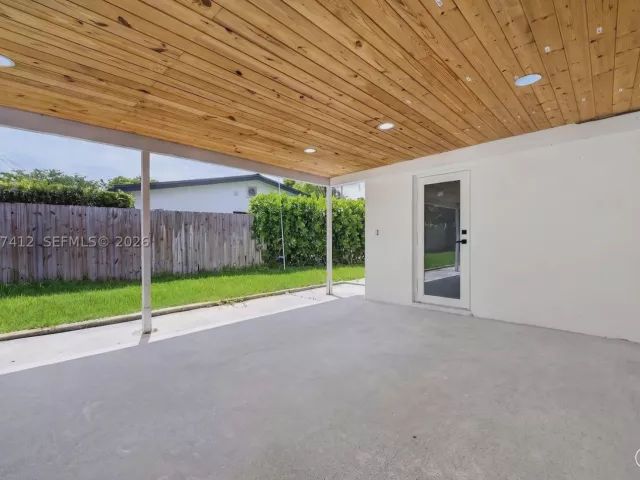 3-bedroom home for rent in Hollywood - 5715 Jackson St - MondialRealty