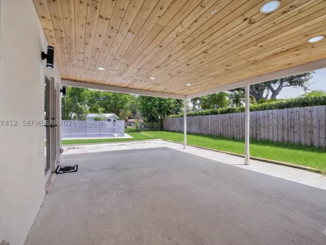 3-bedroom home for rent in Hollywood - 5715 Jackson St - MondialRealty