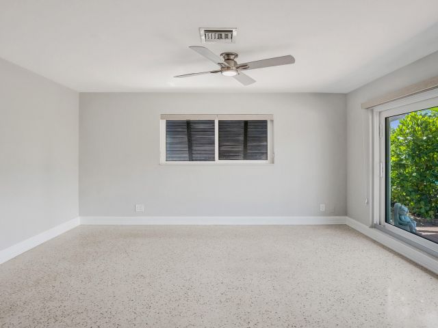 3-bedroom home for sale in Wilton Manors - 316 NW 20TH Street - MondialRealty