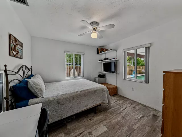 3-bedroom home for sale in Fort Lauderdale - 800 SW 19TH Street - MondialRealty