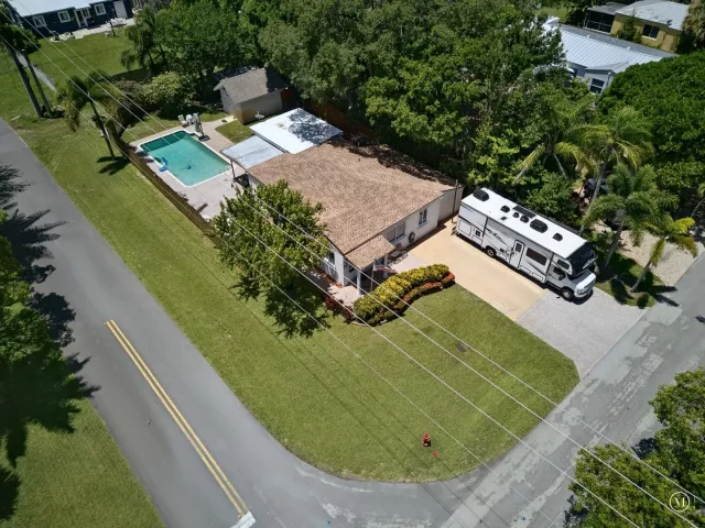 3-bedroom home for sale in Fort Lauderdale - 800 SW 19TH Street - MondialRealty