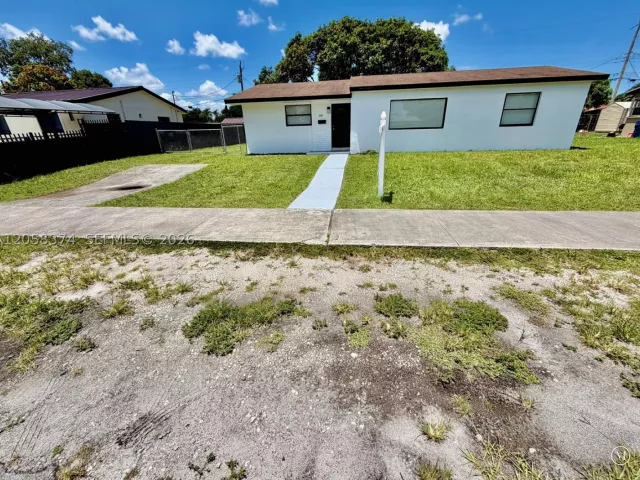 3-bedroom home for sale in Miami Gardens - 1101 NW 201st St - MondialRealty